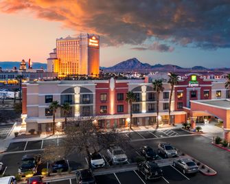 Holiday Inn Express & Suites Henderson By IHG - Henderson - Bygning