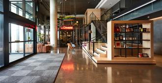 Escad Hotel Quartier Dix30 - Brossard - Lobby