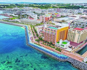 Vessel Hotel Campana Okinawa - Chatan