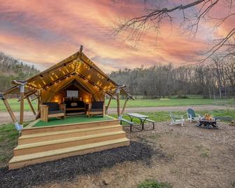 Luxury Glamping Near Gatlinburg and Asheville - Newport