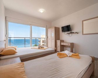 Saray Apart Hotel - Dobra Voda - Quarto