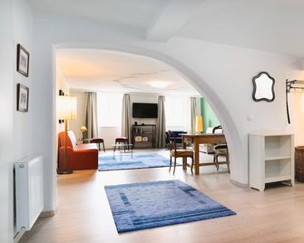 Apartments Golden Roof by Penz - Innsbruck - Sufragerie