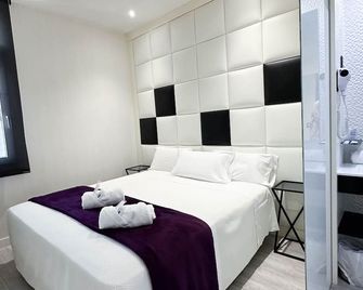 Hoteles Urbanos N Avenida de España - Fuenlabrada - Schlafzimmer