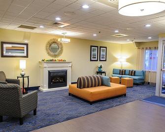 Holiday Inn Express Ludlow - Chicopee Area - Ludlow - Лаунж