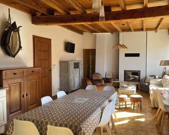 Gite 8p, 3, air-conditioned heated pool, Spa, playground, wifi, ok dog cat - Valojoulx - Essbereich