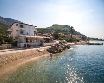 Rooms Vedrana - Podstrana