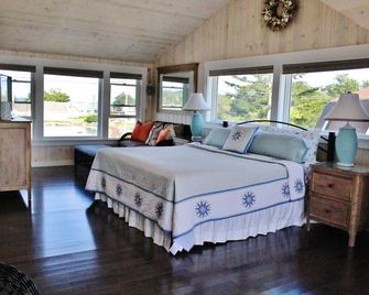 Panoramic Oceanfront Views Of Garrison Cove, Wills Gut And Casco Bay - Harpswell - Bedroom