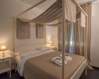 Sciacchetrà Apartment with AC & Patio - Monterosso al Mare - Camera da letto