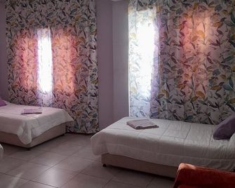 Onisillos Hotel - לרנקה