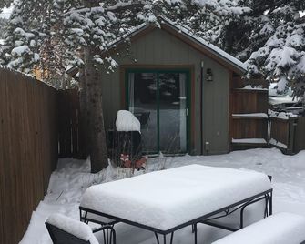 Promo Week & Monthly Discounts! creekside Home, Walk To Everything In Nederland! - Nederland - Patio