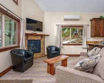 Devonshire - Aberdeen - Yosemite West - Living room