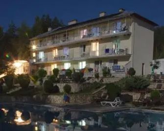 Hotel Zora - Welingrad - Pool