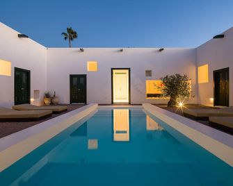 Casa Montelongo - La Oliva - Pool