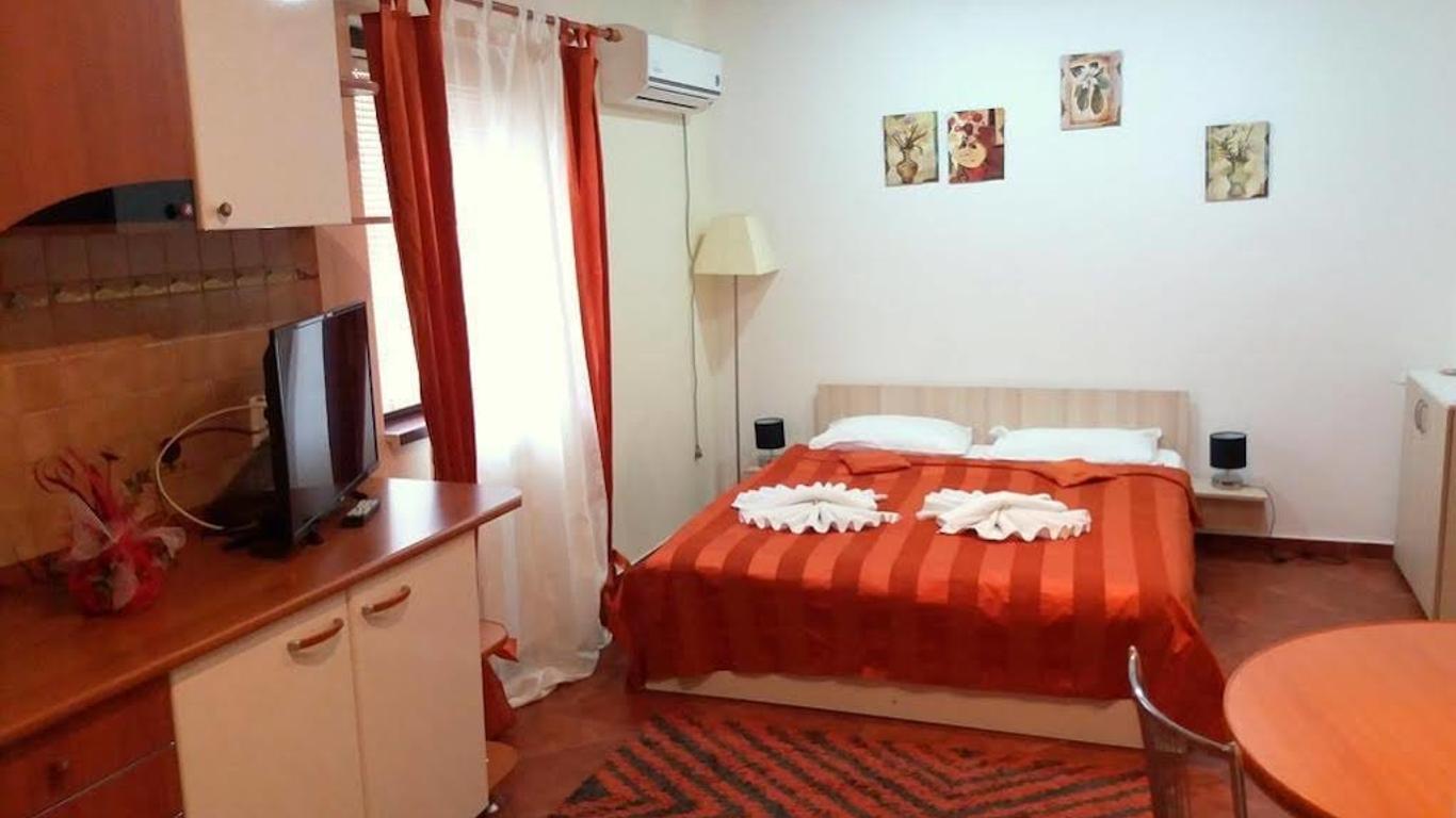 Pensiunea Red Rose Apartments