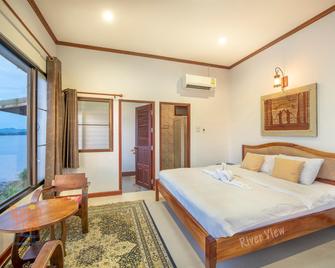 Chandra Varin Riverfront - Chiang Khan - Schlafzimmer