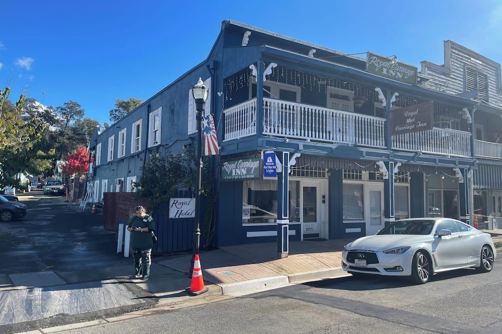 Americas Best Value Inn & Suites Royal Carriage