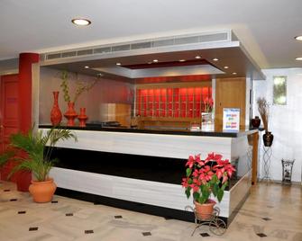 Morning Star - Kambos - Front desk