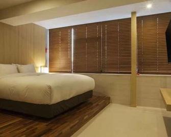 Suwon Top Cloud Hotel - Suwon - Habitación