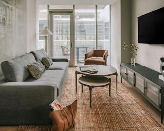 Sonder at North Loop Green - Minneapolis - Living room
