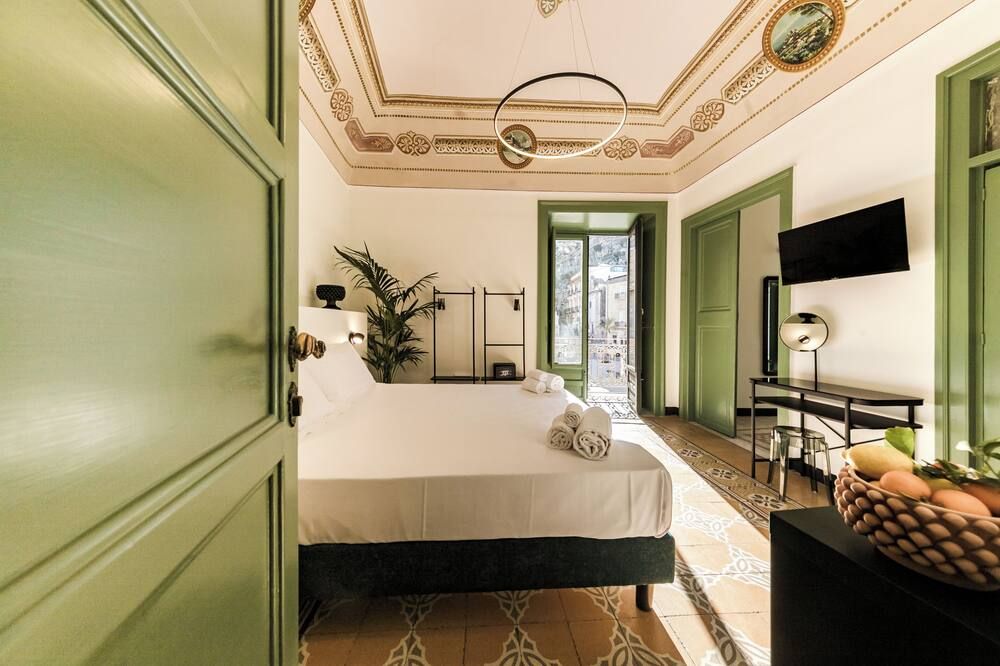 Palazzo Villelmi - צ'פאלו - חדר שינה