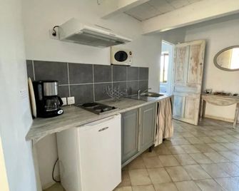 Le petit chalus - Forcalquier - Cuisine