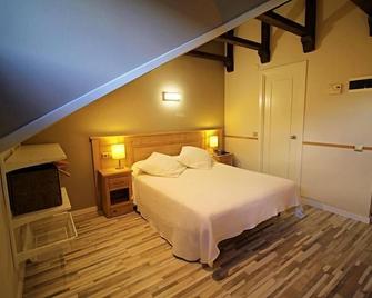 Hotel A Boira - Jaca - Bedroom