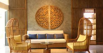 Cam Ranh Riviera Beach Resort & Spa - Nha Trang - Living room