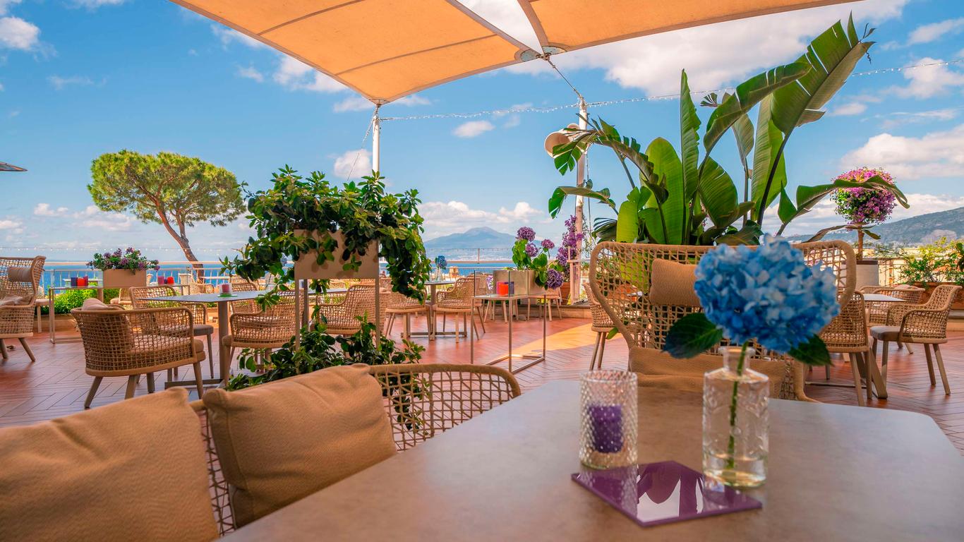 Hilton Sorrento Palace