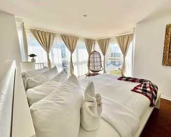 203 Incredible Loft With Stunning View Of Little Italy - San Diego - Habitación
