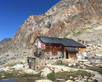 Haus Alpenstern - Saas-Grund - Building