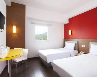 Alltrue Lite Hotel Nagoya Hill Batam - Batam - Habitación