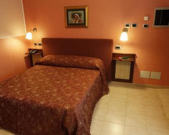 La Contessa B&B - Ospedaletto d'Alpinolo - Slaapkamer