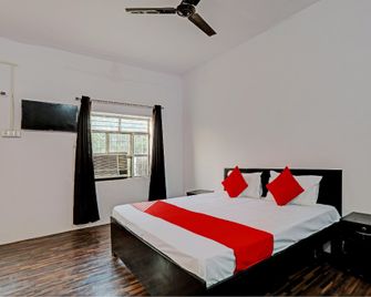 Hotel O Samrat - Ghāziābād - Chambre