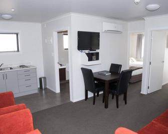 Arena Court Motel - Hamilton - Ruokailuhuone