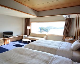 Shodoshima International Hotel - Tonosho - Schlafzimmer