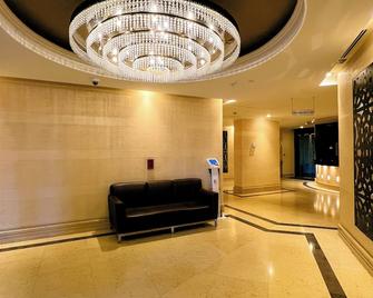 Urban Panda Hostel Jbr Dubai - Dubai - Lobby