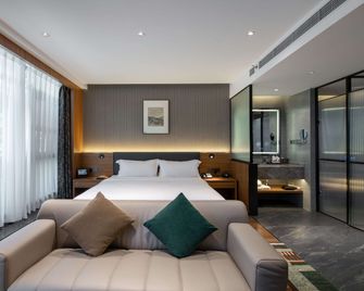 TRYP by Wyndham Zizhou - Neijiang - Bedroom
