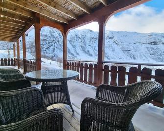 Østerbø Fjellstove - Aurlandsvangen - Balcone