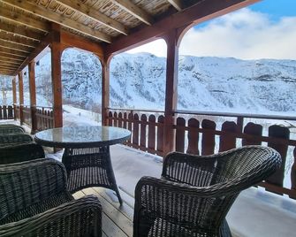 Østerbø Fjellstove - Aurlandsvangen - Balcón