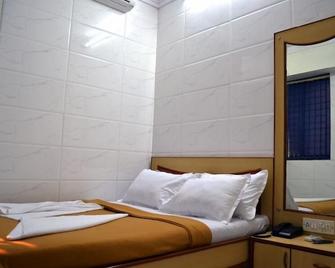 Hotel New Deepak - Mumbai - Room amenity