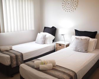 Edge Apartments Cairns - Cairns - Bedroom