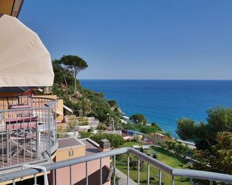 Hotel Residence Mondial - Moneglia - Balkon
