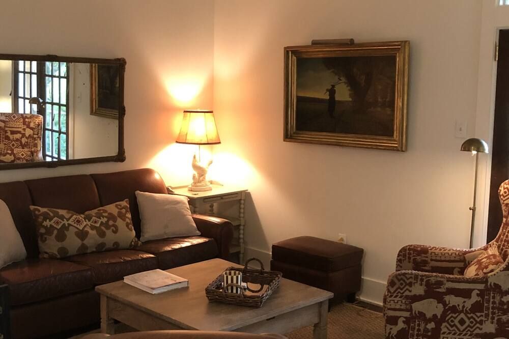 Sycamore Cottage at Peacock in the Delta - Farm Stay - Indianola - Huiskamer