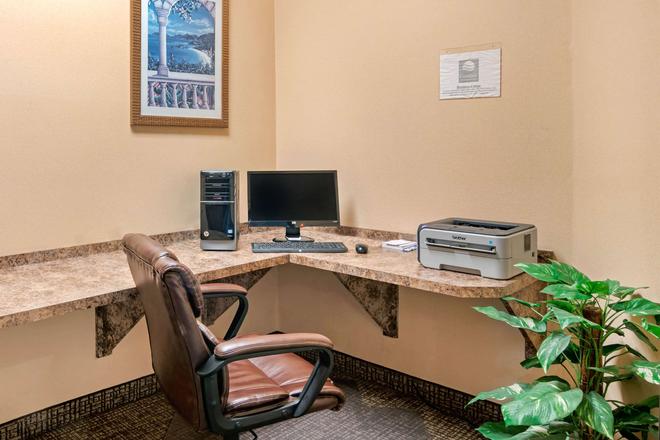 Comfort Inn Suites C 115 C 1 9 5 Salem Hotel Deals
