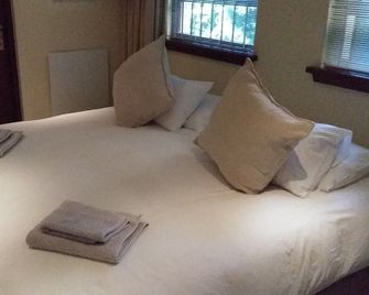 Swallow's Nest - Somerset West - Bedroom