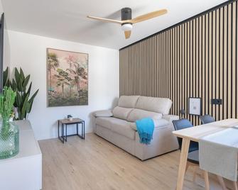 Apartamento Karnak en zona Hospital - Universidad - Albacete - Sala de estar