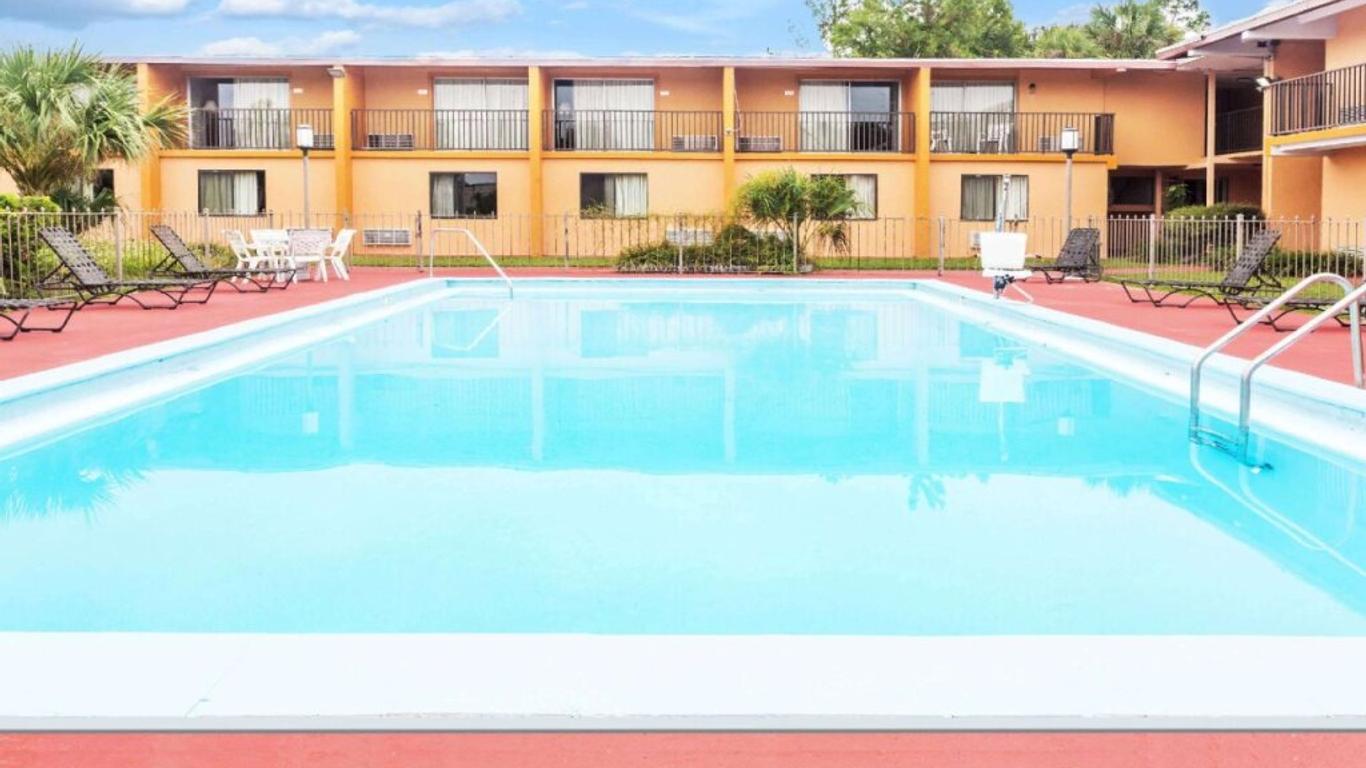 Regency Inn
