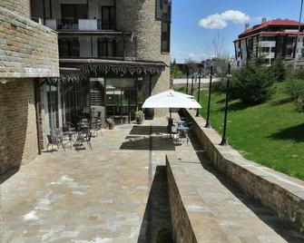 Maraya Hotel Bansko - Bansko - Patio