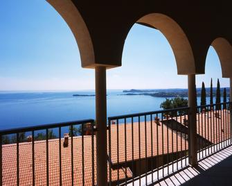 Appartamenti Borgo - Gardone Riviera - Balcony