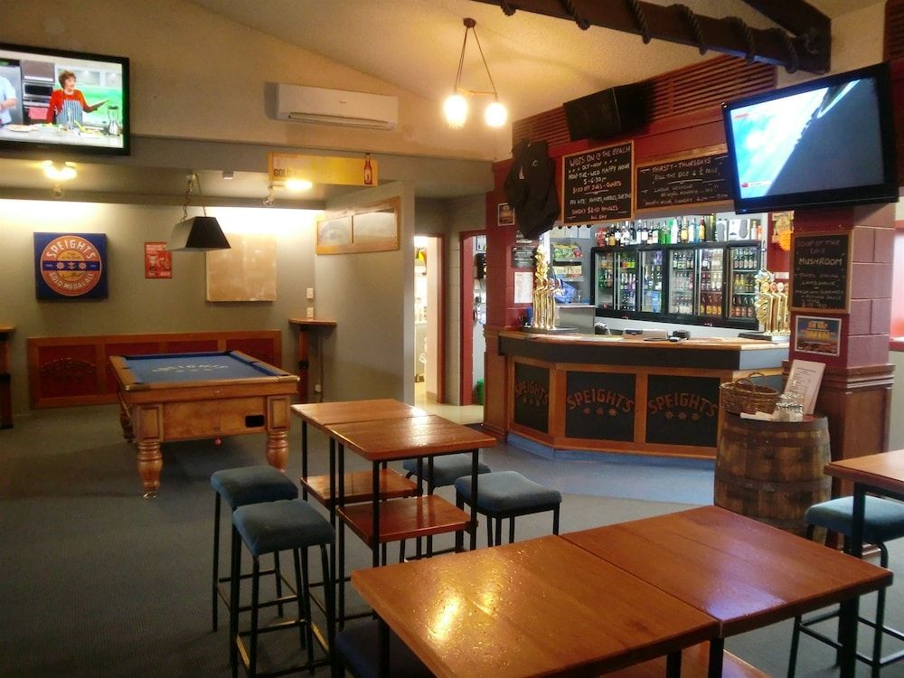 Ocean Beach Hotel - Dunedin - Bar